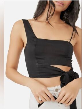 NWT Free people Mila Womens One
Shoulder Side Tie Cropped Top in black Sz XS